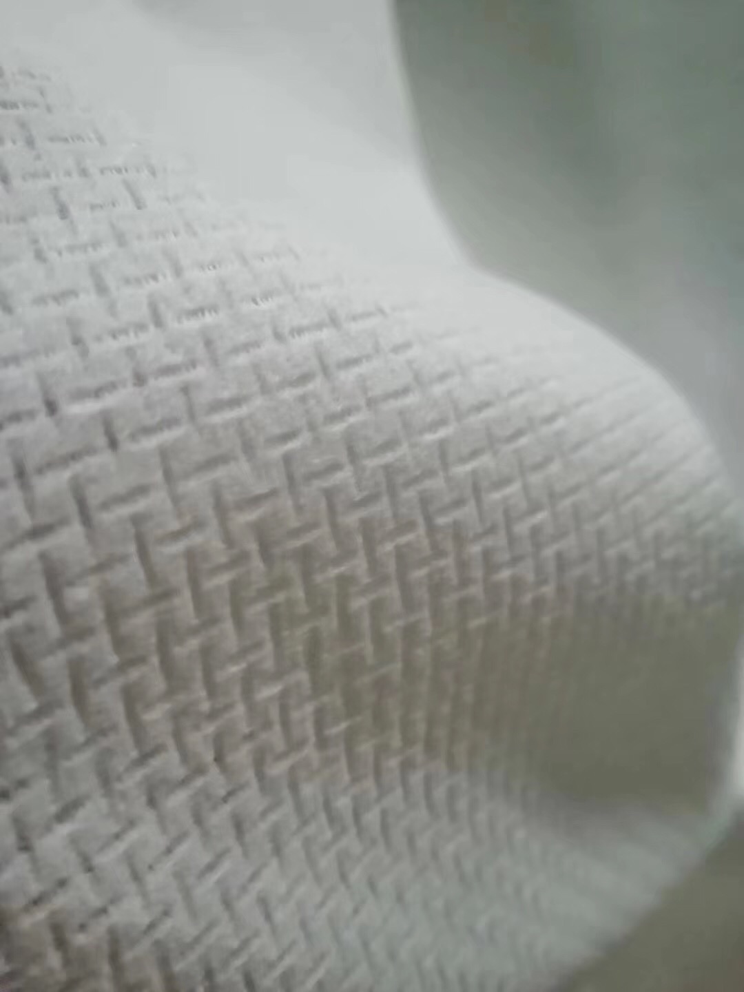 EF紋無(wú)紡布 醫(yī)用水溶性無(wú)紡布廠(chǎng)家 網(wǎng)孔柔巾卷加工